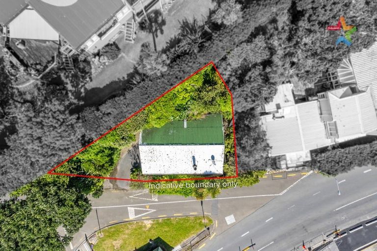 Photo of property in 307a Marine Dr York Bay, York Bay, Lower Hutt, 5013