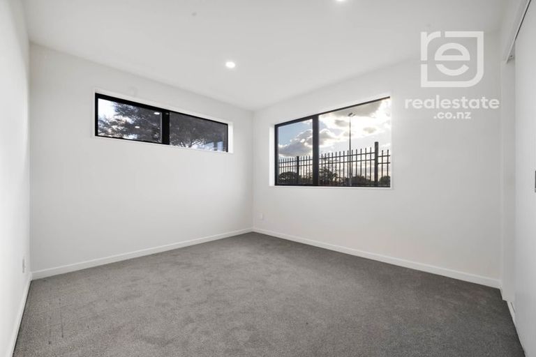 Photo of property in 16b Anglers Way, Wattle Downs, Auckland, 2102