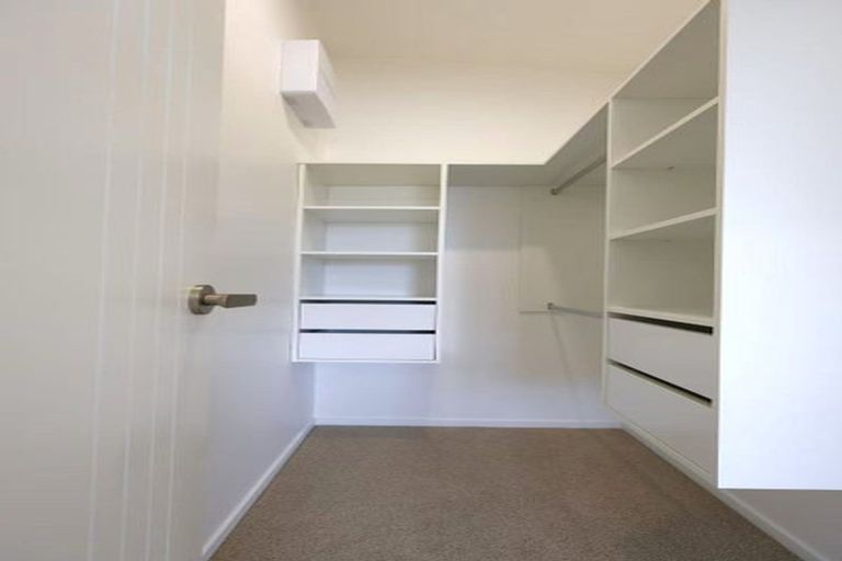 Photo of property in 5/25 Hutchinson Avenue, New Lynn, Auckland, 0600