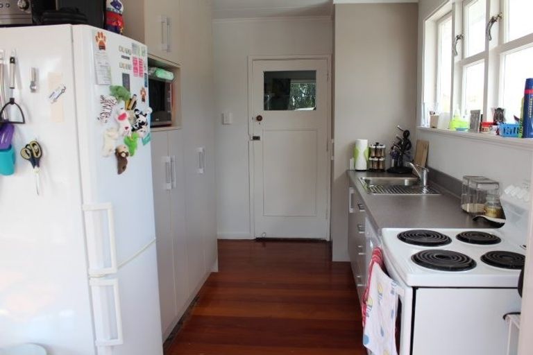 Photo of property in 9 Tranmere Road, Fairfield, Hamilton, 3214