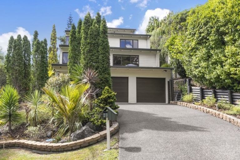 Photo of property in 20 Saddleback Rise, Murrays Bay, Auckland, 0630