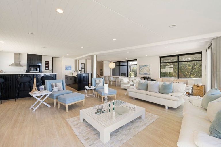 Photo of property in 112 Pohutukawa Crescent, Whangamata, 3620