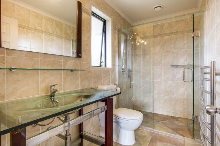 Photo of property in 38a Kaipara Lake Road, South Head, Helensville, 0874