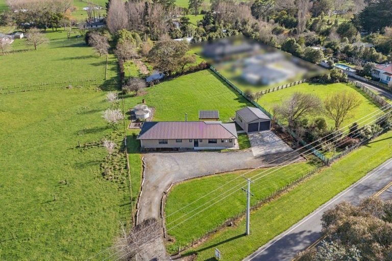 Photo of property in 841 Makerua Road, Tokomaru, Palmerston North, 4474