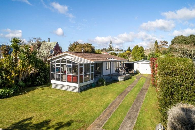 Photo of property in 13 Chestnut Grove, Tairua, 3508