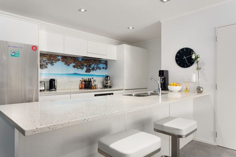 Photo of property in Quayside Apartments, 210/11 George Street, Whakatane, 3120