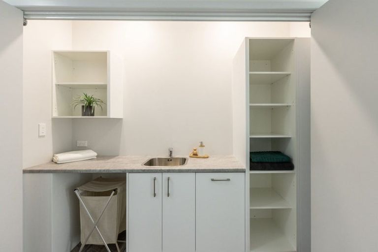 Photo of property in 14 Church Road, Taradale, Napier, 4112