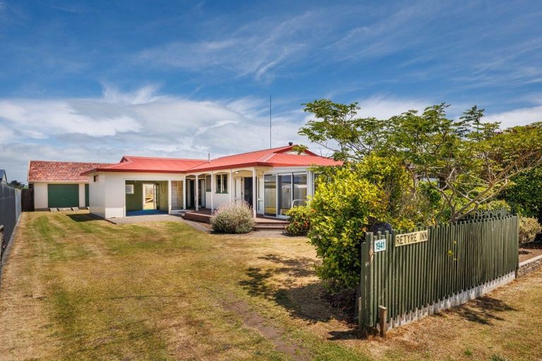 Photo of property in 1941 Parewanui Road, Parewanui, Bulls, 4894