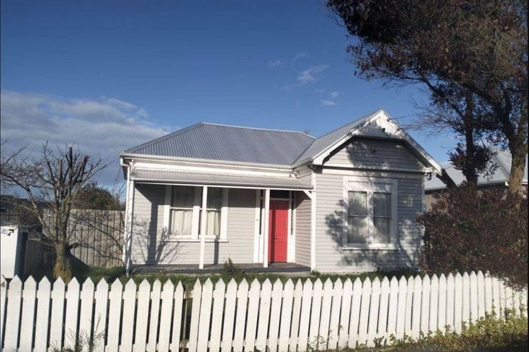 Photo of property in 94 Olliviers Road, Phillipstown, Christchurch, 8011