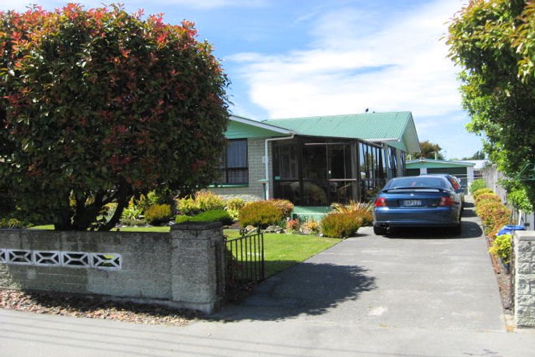 Photo of property in 266 Mairehau Road, Burwood, Christchurch, 8083