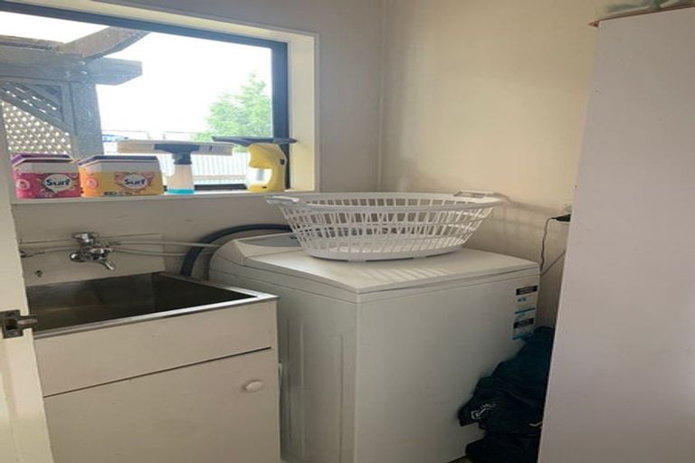 Photo of property in 1 Perry Crescent, Greenmeadows, Napier, 4112