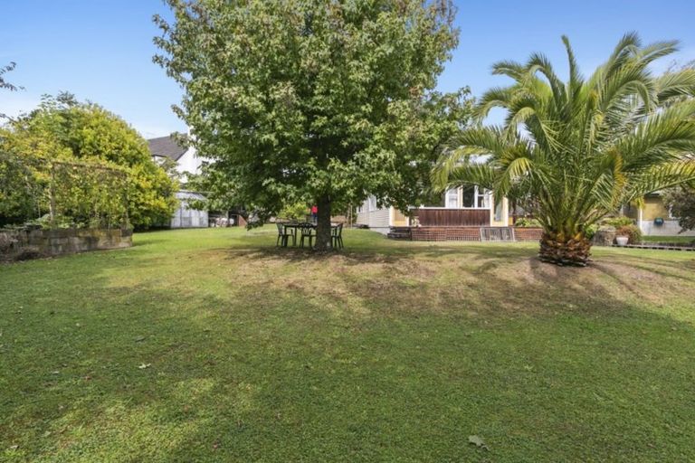 Photo of property in 18 Marlborough Street, Silverstream, Upper Hutt, 5019