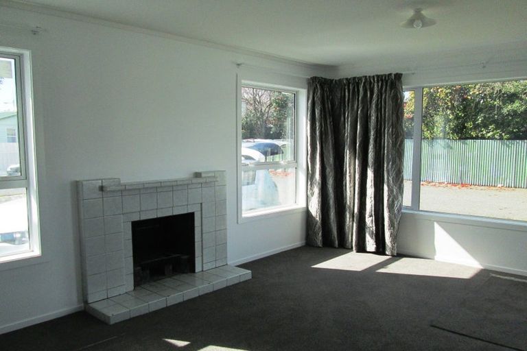 Photo of property in 4 Huia Place, Levin, 5510