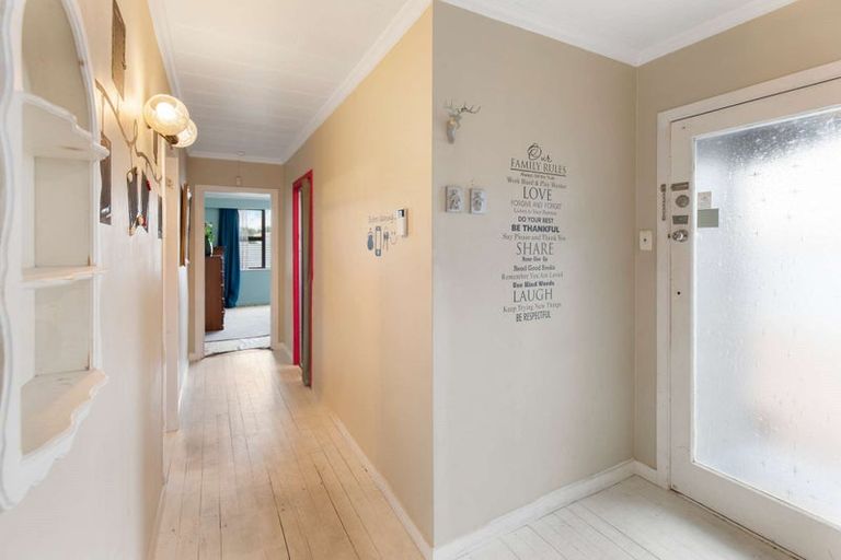 Photo of property in 256 Tremaine Avenue, Highbury, Palmerston North, 4412