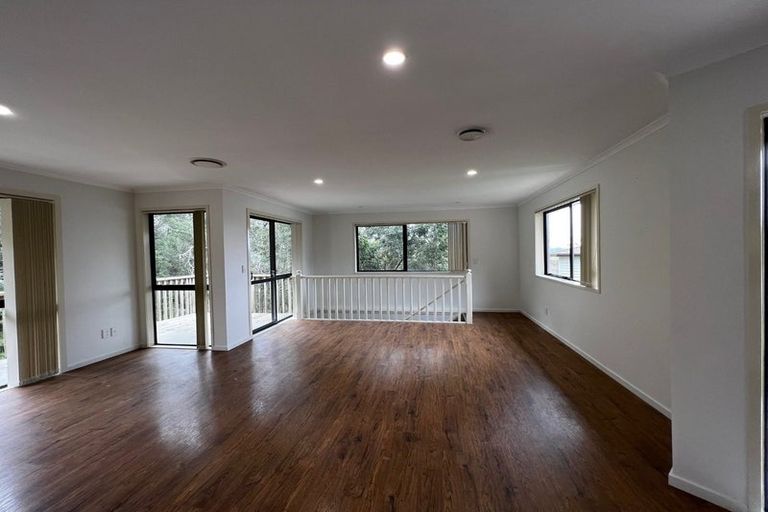 Photo of property in 45 Condor Place, Unsworth Heights, Auckland, 0632