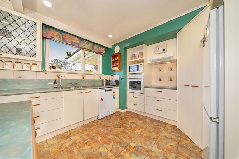 Photo of property in 14 Dunns Street, Silverstream, Upper Hutt, 5019