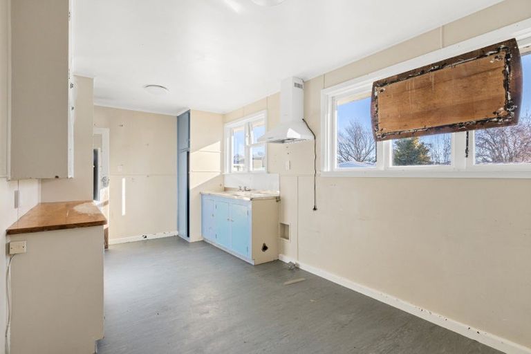 Photo of property in 8-10 Dix Crescent, Riversdale, Blenheim, 7201