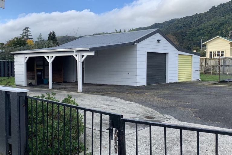 Photo of property in 24 Farmer Street, Te Aroha, 3320