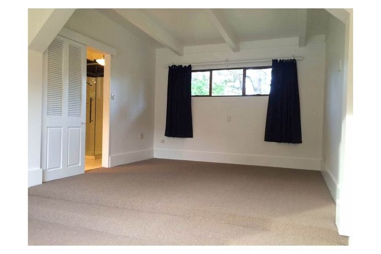 Photo of property in 1 Whitford Park Road, Whitford, Howick, 2571