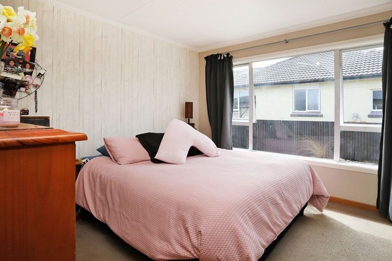 Photo of property in 66 Bullar Street, Grasmere, Invercargill, 9810