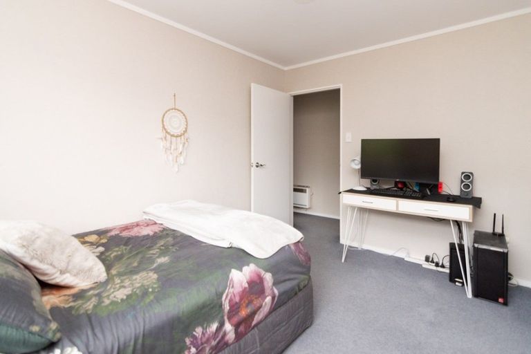 Photo of property in 12 Aspen Way, Kelvin Grove, Palmerston North, 4414