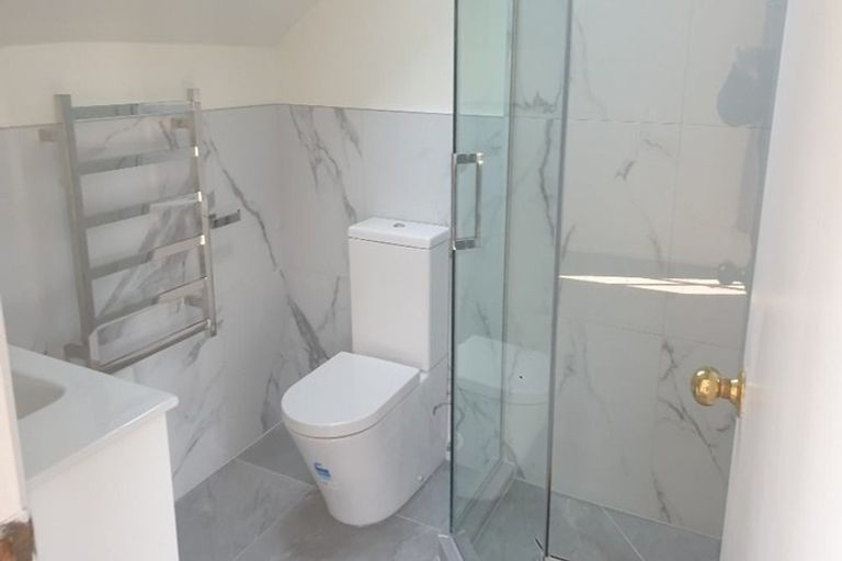 Photo of property in 1/5 Fenwick Avenue, Milford, Auckland, 0620