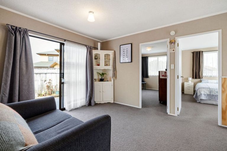 Photo of property in 43 Lansdowne Crescent, Glenview, Hamilton, 3206