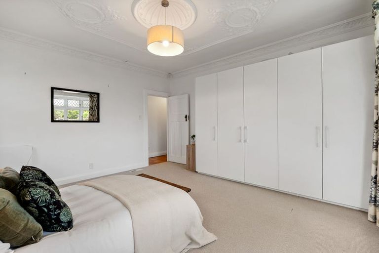 Photo of property in 21 Chamberlain Road, Karori, Wellington, 6012