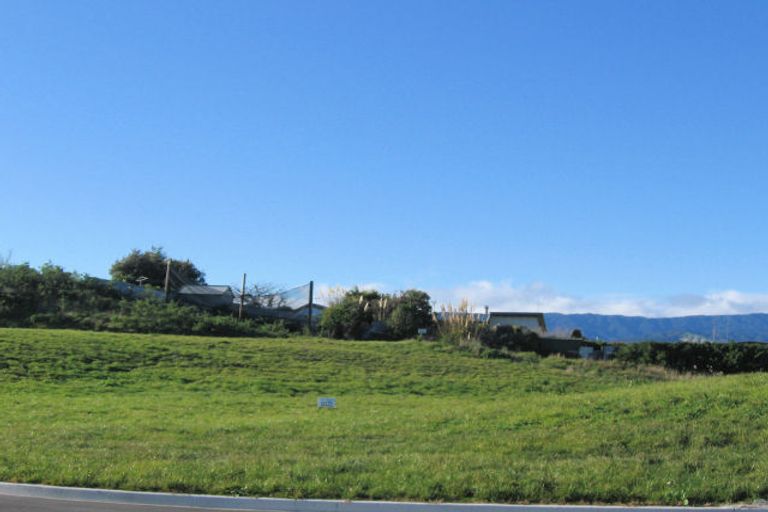 Photo of property in 4 Mountainview Terrace, Otaki Beach, Otaki, 5512