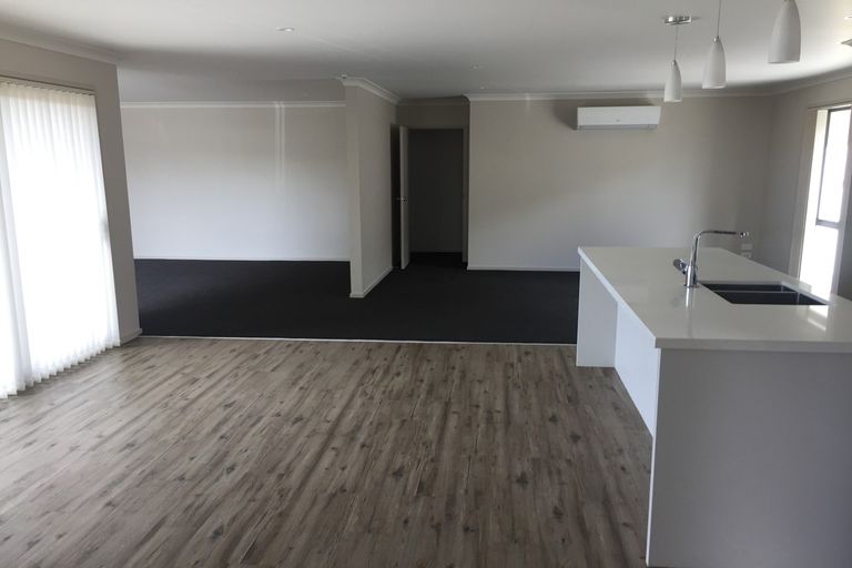 Photo of property in 6d Pyne Crescent, Pokeno, 2402