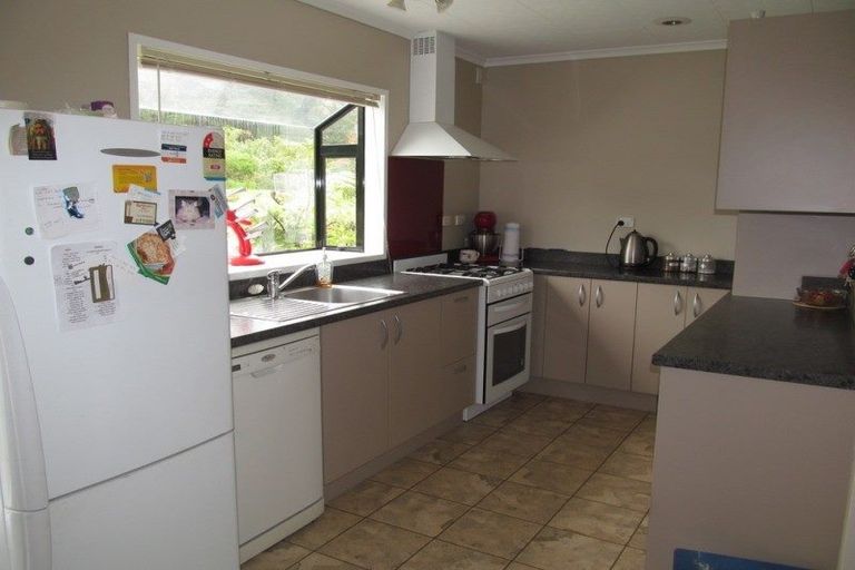 Photo of property in 29 Neighbours Street, Waimangaroa, Westport, 7891