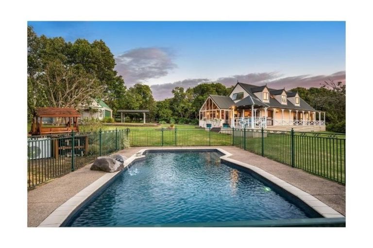 Photo of property in 490 Fitzgerald Road, Drury, 2577