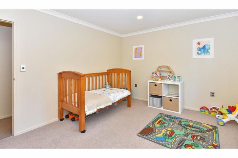Photo of property in 26 Norm Pellow Drive, Manurewa, Auckland, 2105