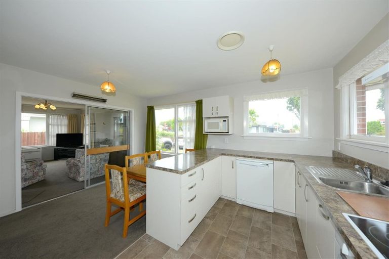 Photo of property in 797 Main North Road, Belfast, Christchurch, 8051