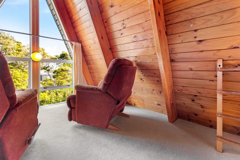 Photo of property in 34 Ferry Parade, Herald Island, Auckland, 0618