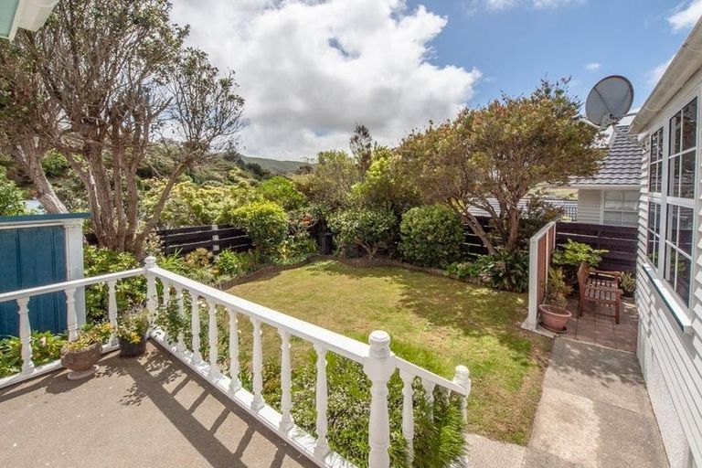 Photo of property in 27 Cranwell Street, Churton Park, Wellington, 6037