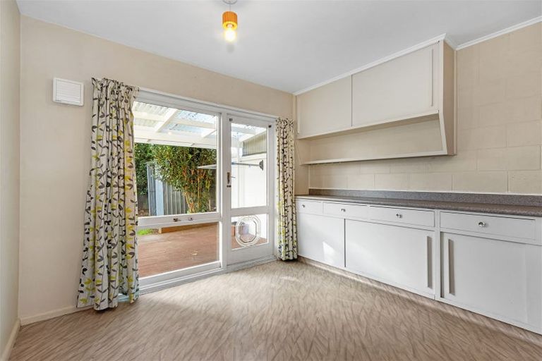 Photo of property in 2/64 Kirkwood Avenue, Upper Riccarton, Christchurch, 8041