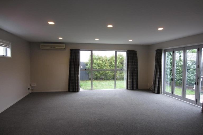 Photo of property in 5 Olympic Lane, Edgeware, Christchurch, 8013