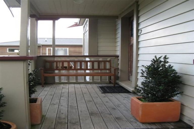 Photo of property in 19b Stafford Road, Northcote Point, Auckland, 0627
