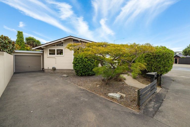 Photo of property in 2 Wakatu Avenue, Moncks Bay, Christchurch, 8081