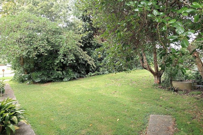 Photo of property in 13 Athenree Road, Athenree, Katikati, 3177