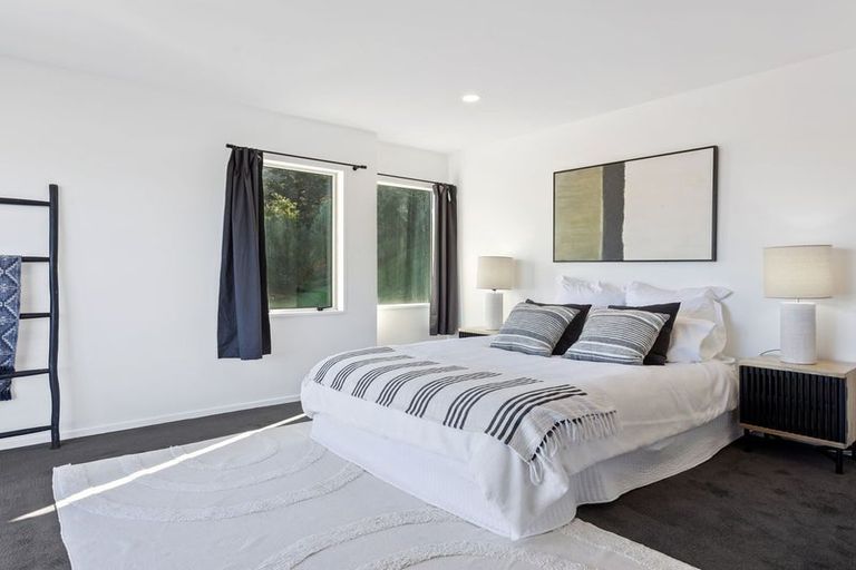 Photo of property in 16 Dudley Road, Lyttelton, 8082