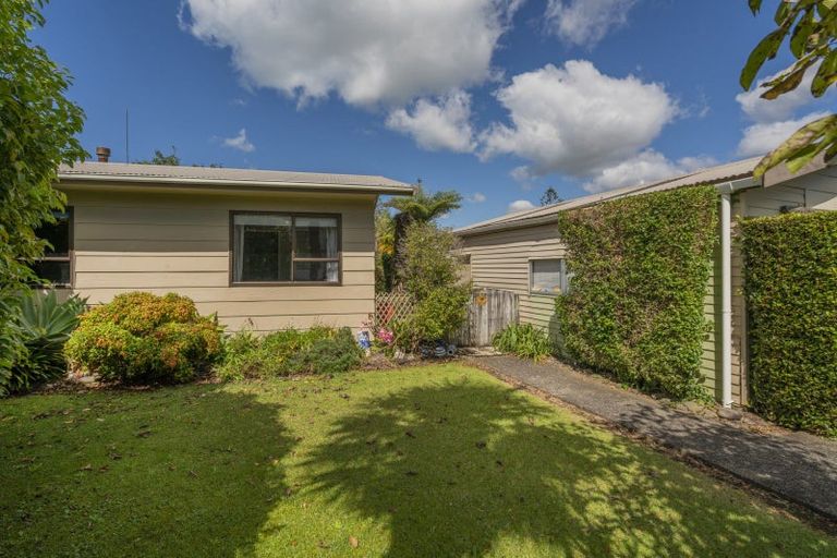 Photo of property in 10 Centennial Drive, Whitianga, 3510