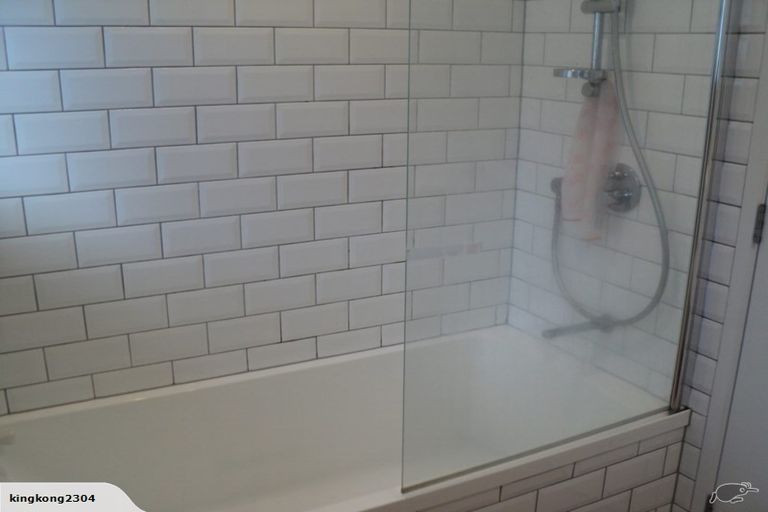 Photo of property in 8a Diosma Place, Botany Downs, Auckland, 2010