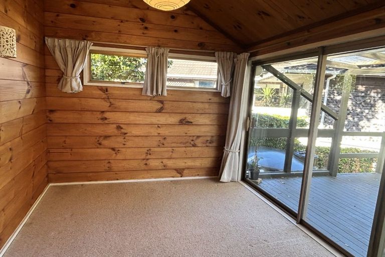 Photo of property in 104 Winara Avenue, Waikanae, 5036