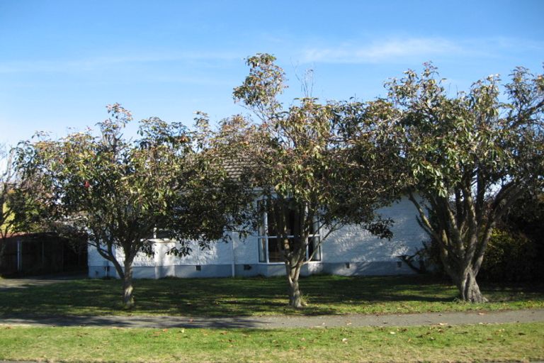 Photo of property in 19 Thurso Place, New Brighton, Christchurch, 8083