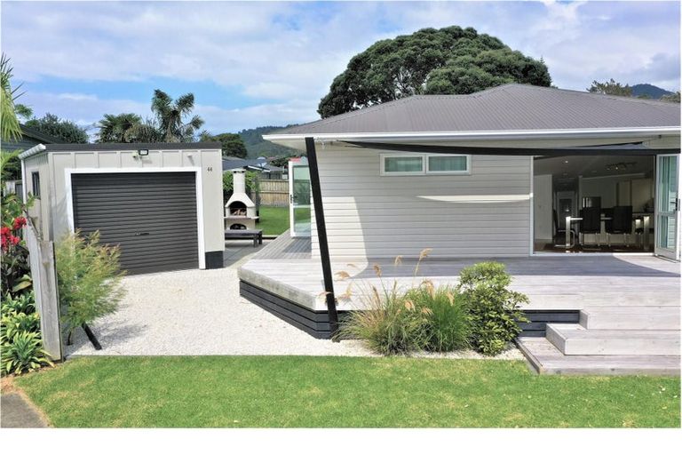 Photo of property in 44 Dolphin Drive, Whiritoa, Whangamata, 3691