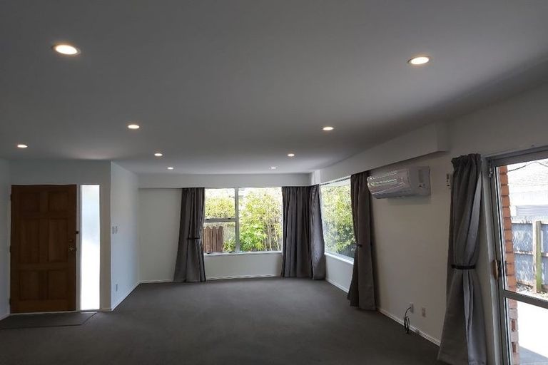 Photo of property in 2/28 Konini Street, Riccarton, Christchurch, 8041