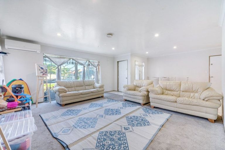 Photo of property in 22 Enuamanu Road, Favona, Auckland, 2024