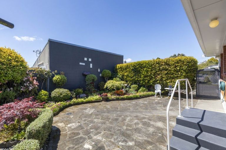 Photo of property in 206a Tukapa Street, Westown, New Plymouth, 4310